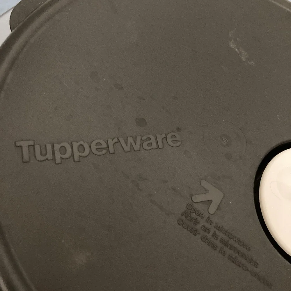 Tupperware Rock N Serve Black 3 1/4 Cup (800ml) w/Lid (3703A-3 and 3702A-14)